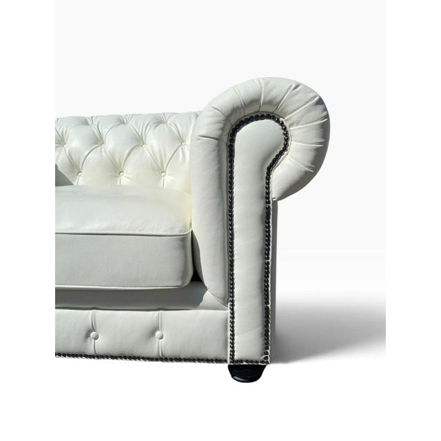 Late 20th Century White Leather Chesterfield Club Chair | Tufted Chair-and-a-Half | Nailhead Trim & Bun Feet For Sale - Image 5 of 7