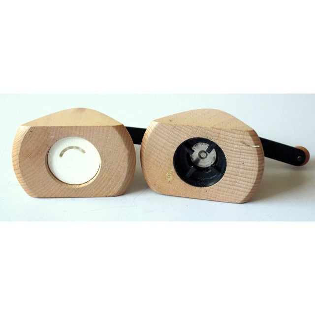 Mid Century Design Salt and Pepper Shaker by Zassenhaus For Sale - Image 6 of 6