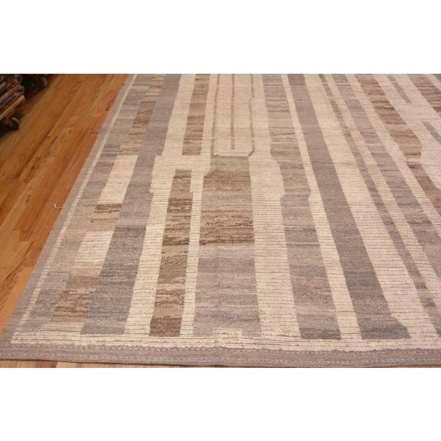Early 21st Century Nazmiyal Collection Large Modern Abstract Rug For Sale - Image 5 of 8
