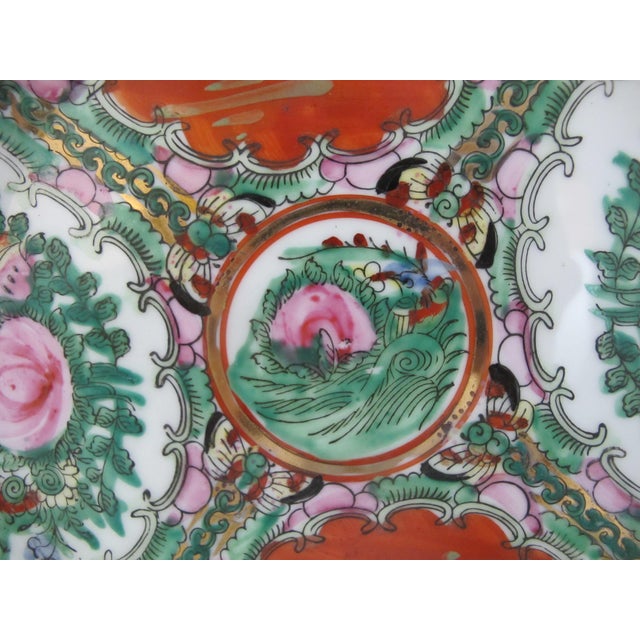 Chinese Chinese Export Famille Rose Medallion Hand Painted 10 1/4" Porcelain Plate For Sale - Image 3 of 6