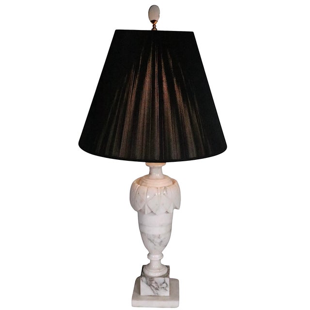 Stone Mid 20th Century Hollywood Regency Carved Alabaster Table Lamp Made in Italy For Sale - Image 7 of 12