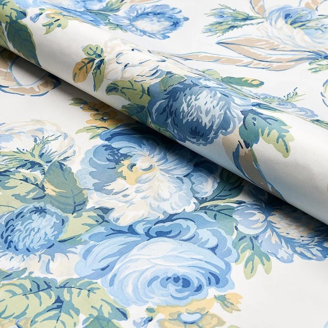 Schumacher Sample - Schumacher Queenies Floral Chintz Fabric in Porcelain For Sale - Image 4 of 5