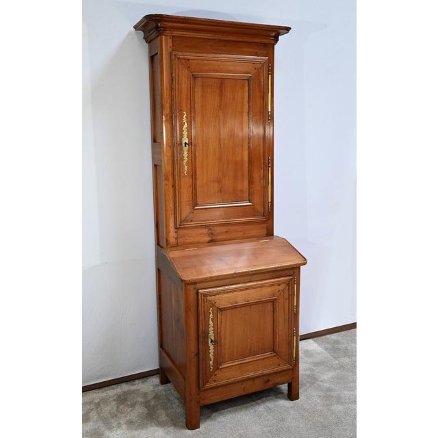 Buffet Cabinet in Cherry For Sale - Image 3 of 18