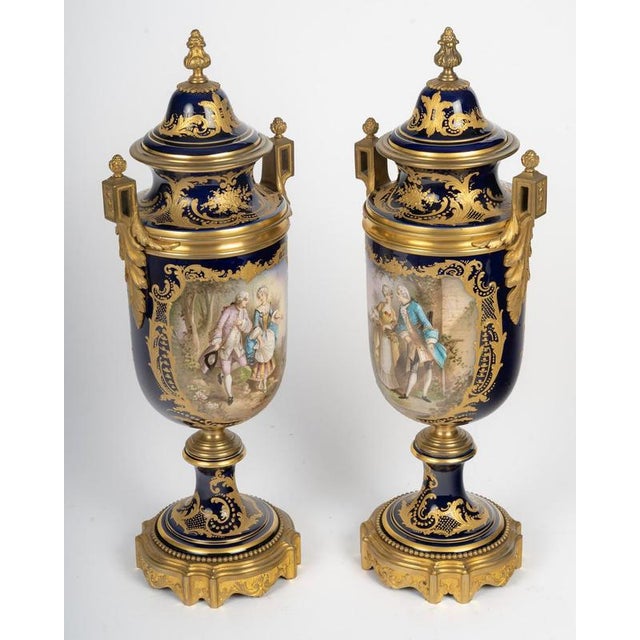 Vases in Enameled and Gilt Porcelain, Set of 2 For Sale - Image 3 of 12