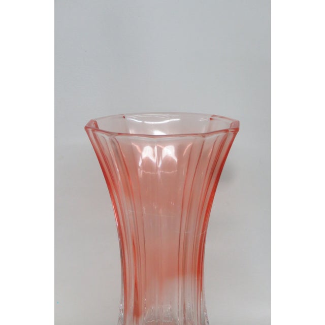 Peach Pink Pressed Glass Vase Wide Opening 10 Panel Ribbed Design Vintage 4756b For Sale In Miami - Image 6 of 12
