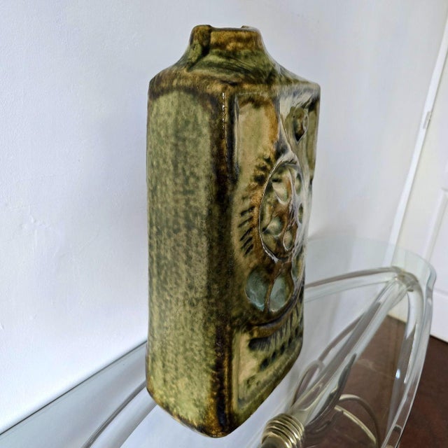 Green 1980s Large Ceramic Mid-Century Modern Vase by Zsolnay For Sale - Image 8 of 15