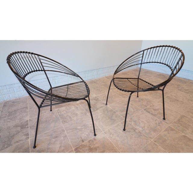 Pair of Mid-Century Modern Wrought Iron Hoop Lounge Chairs, C. 1950s–1960s For Sale - Image 10 of 13