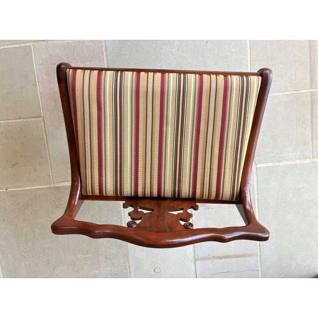 Circa 1940 Duncan Phyfe-Style Scroll Splat Low Back Petite Window / Entryway Bench For Sale - Image 9 of 18