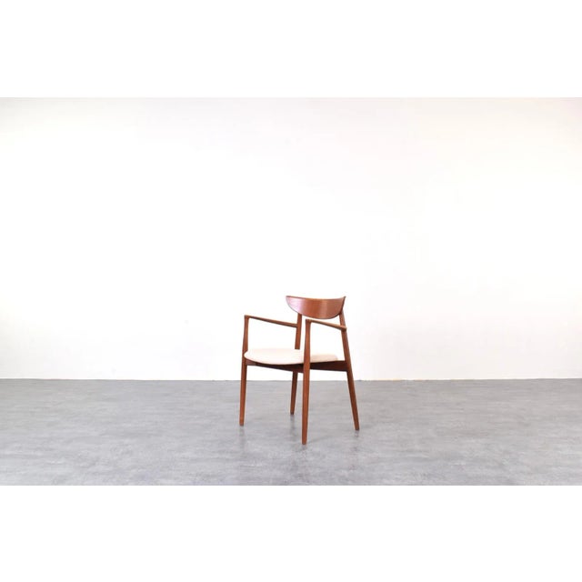 This armchair was designed in the 1960s by Danish designer Harry Østergaard and manufactured by Randers Møbelfabrik. The...