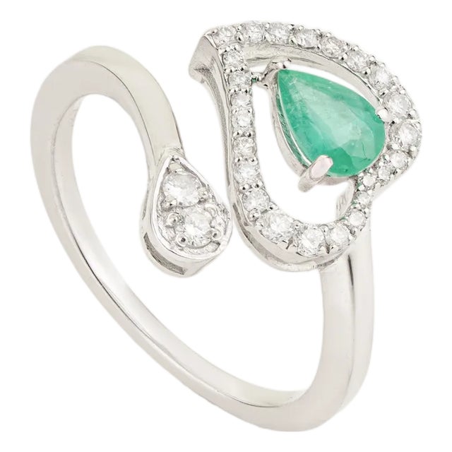 Emerald & Diamond Heart Halo Toi Et Moi Bypass Ring in 14k White Gold Size 9 For Sale