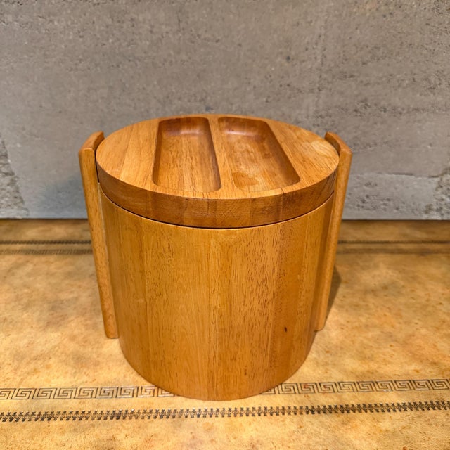 For your consideration, a Mid-Century Danish Modern staved teak ice bucket, often produced by manufacturers such as Royal...