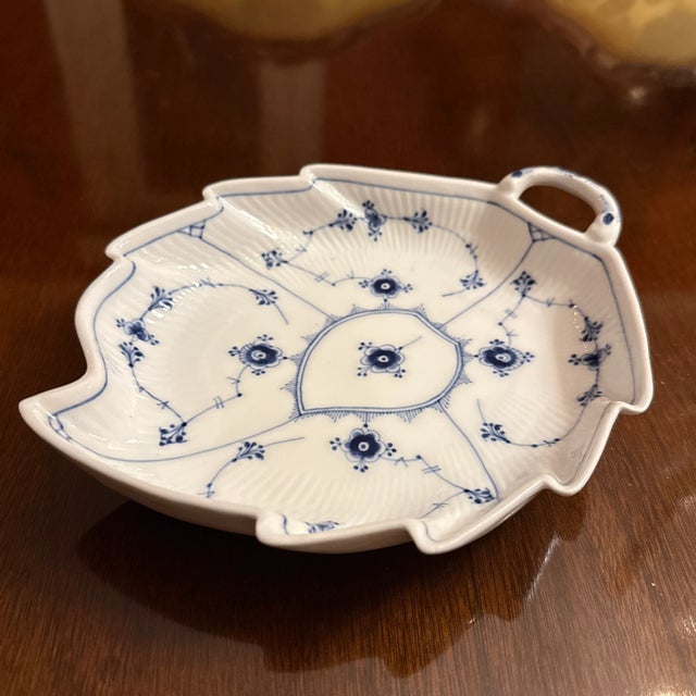 Royal Copenhagan Fine 19th Century Royal Copenhagen Leaf For Sale - Image 4 of 5