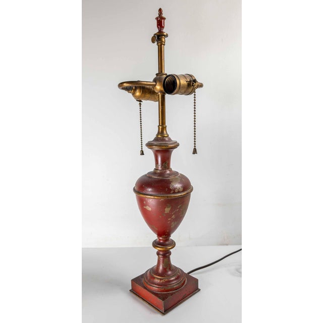 Metal Mid-Century Decorative Toleware Tole Style Painted Red and Gold Table Lamp For Sale - Image 7 of 13