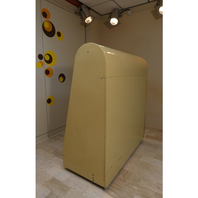 Painted Iron Display Stand with Shutter Closure, Italy, 1960s For Sale - Image 9 of 18