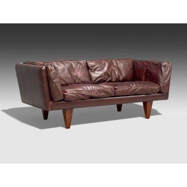 Mid-Century Modern Illum Wikkelsø, Settee, Brown Leather, Rosewood, Denmark, 1960s For Sale - Image 3 of 12