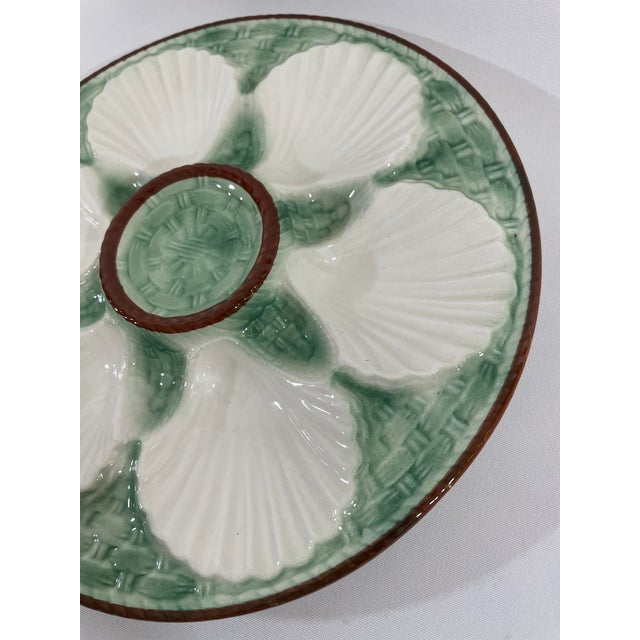Light Green 1930s French Longchamp Green and White Majolica Oyster Plate For Sale - Image 8 of 14