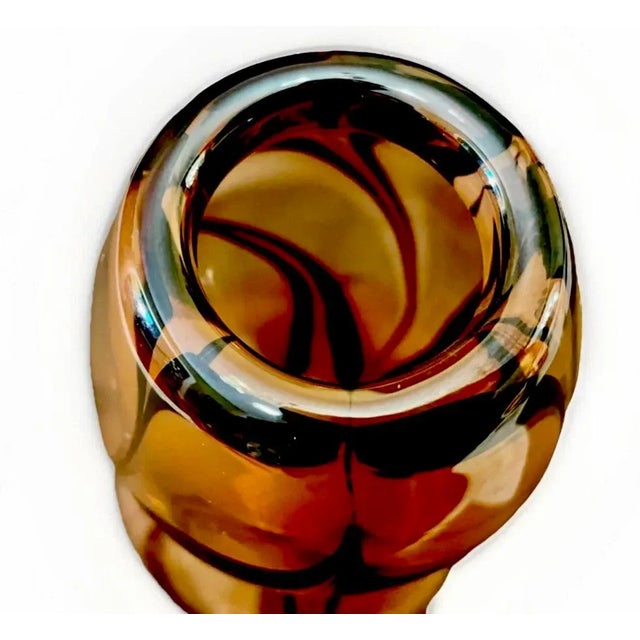 Mid-Century Modern MCM Hand Blown Art Glass Venetian Style Hourglass Vase Cognac and Sepia Spirals For Sale - Image 3 of 4