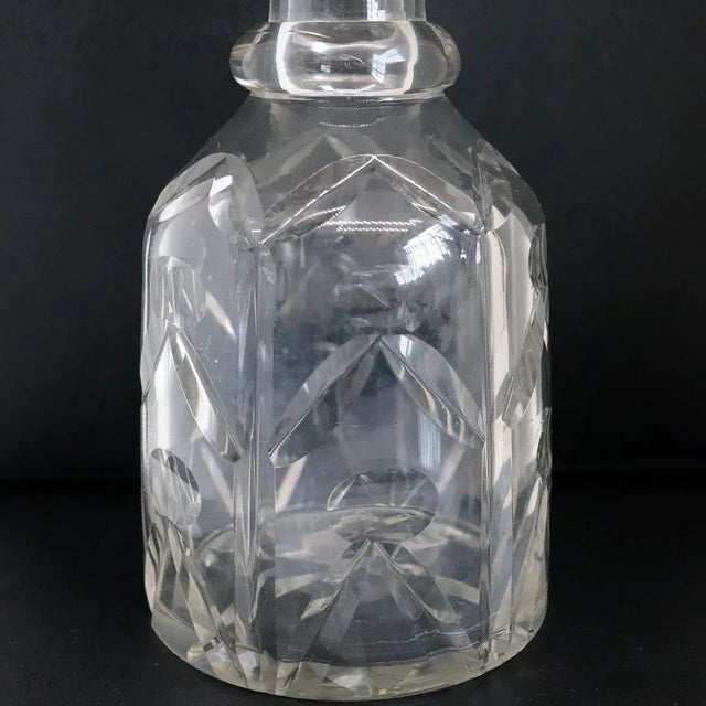 English Mid Victorian Cut Glass Tall Neck Decanters - A Pair For Sale - Image 4 of 11
