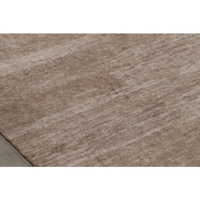 Contemporary Rug & Kilim’s Oversized Modern Textural Rug in Brown, White and Beige Striae - 10x16 For Sale - Image 3 of 8