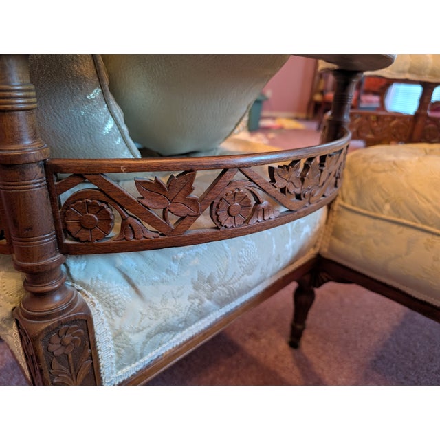 Antique Victorian Walnut Tête-À-Tête Conversation Sofa, One-Piece Courting Bench, Carved Gallery Rail, c.1880's For Sale - Image 4 of 5