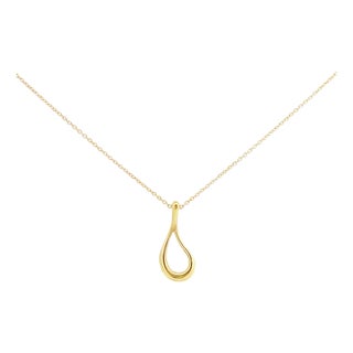 Late 20th Century Elsa Peretti for Tiffany & Co 18k Gold Tear Drop Pendant on Chain For Sale