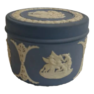 Vintage 1960’s Wedgwood Blue Jasperware Round Trinket Box With Lid