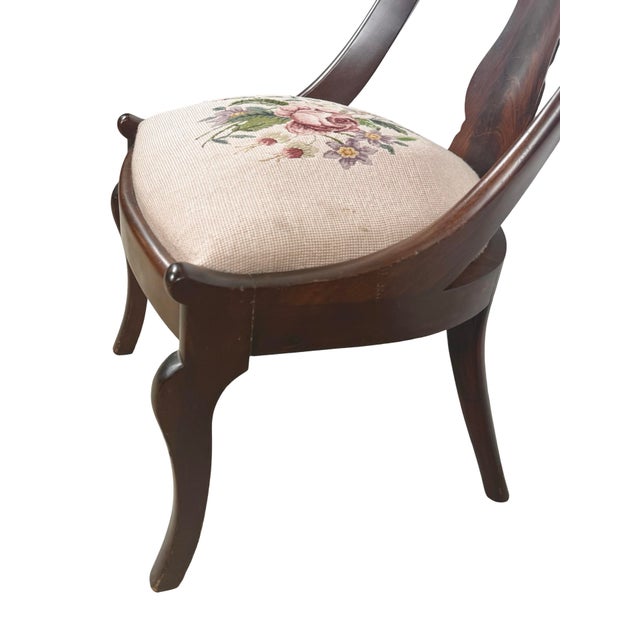 Antique Federal Style Carved Wood Side Chair With Floral Needlepoint Seat For Sale - Image 11 of 18