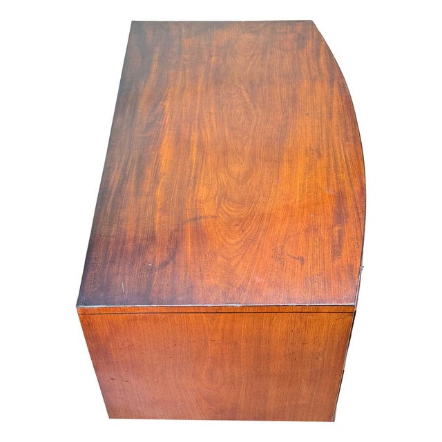 George III Bowfront Mahogany Chest of Drawers, 1790 For Sale - Image 4 of 12