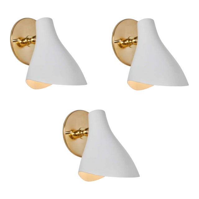 1950s Gino Sarfatti Model #10 Sconce for Arteluce in Custom Color #26b Yellow For Sale