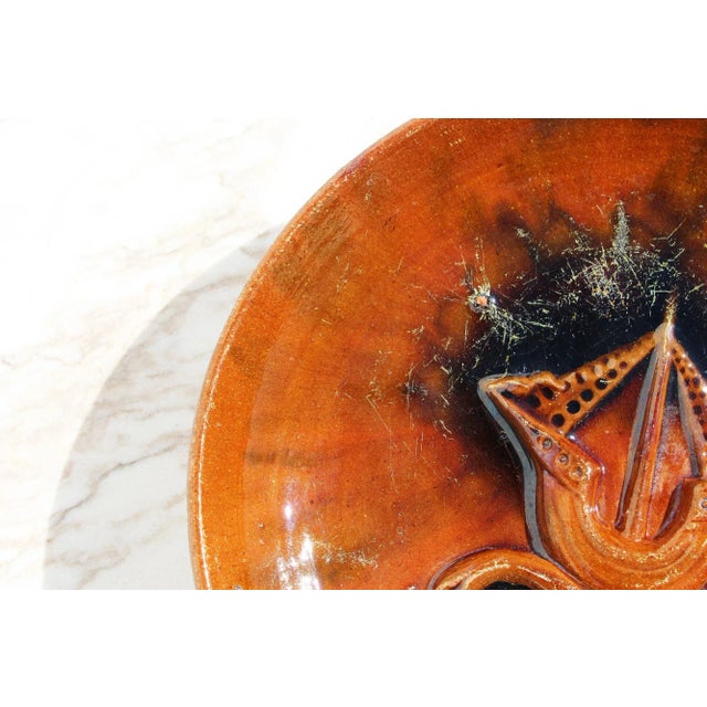 19th Century Rare Portuguese Palissy Ware Wall Plate Depicting a Caravel For Sale - Image 4 of 13