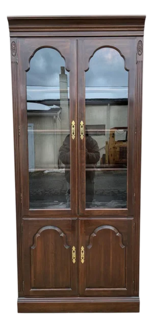 1980s Ethan Allen Georgian Court Display Cabinet Curio Hutch Lighted Chippendale