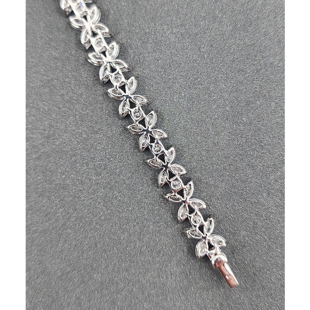 Metal 9.56 Ct Marquise & Round Diamond Tennis Bracelet For Sale - Image 7 of 8