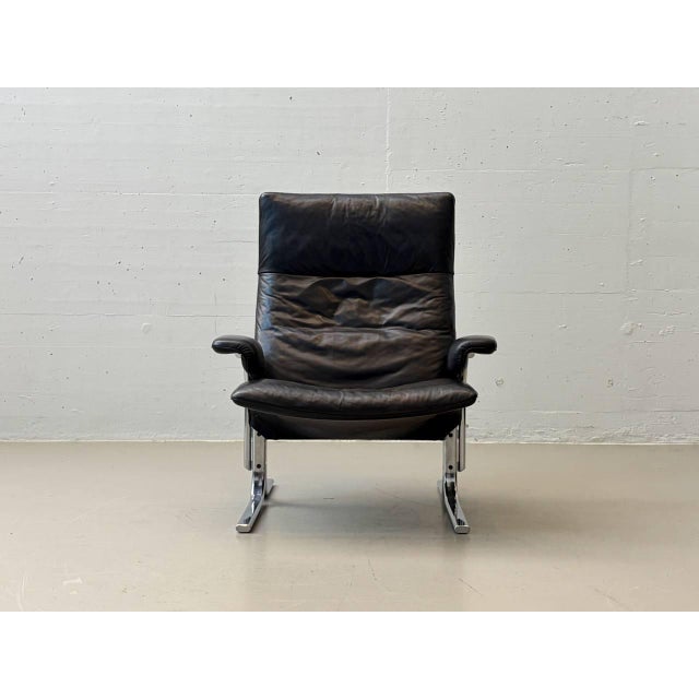 Bauhaus Set of DS-2030 Leather Chair with Ottoman by Hans Eichenberger for de Sede, 1970s For Sale - Image 3 of 16