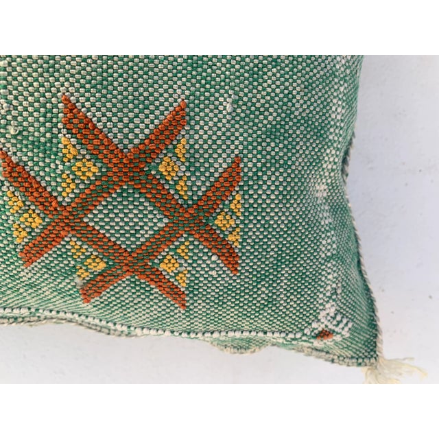 Contemporary Green Silk Sabra Pillow Covers- a Pair For Sale - Image 9 of 12