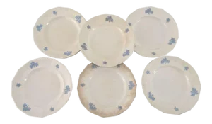 20th Century English Traditional Chelsea Blue Grape Pattern Salad Plates - Set of 6