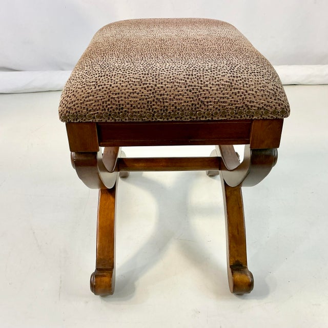 1970s Vintage French Neoclassical Hollywood Regency Style X-Based Bench For Sale - Image 14 of 15