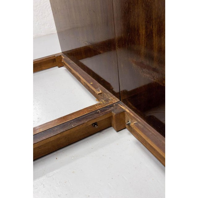 French Art Deco King Size Bed in Walnut, 1930 For Sale - Image 17 of 18