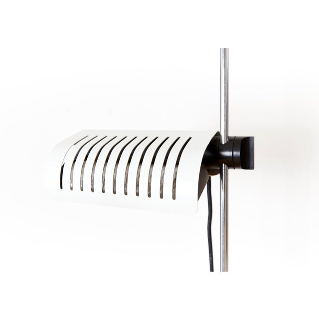 Metal Model 626 Floor Lamp for Oluce by Joe Colombo, 1970s For Sale - Image 7 of 9