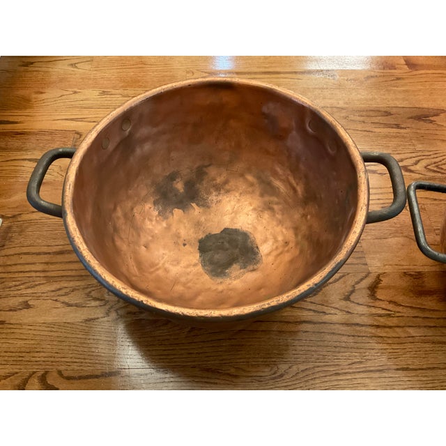 19th-Century Hand-Hammered Dovetailed Copper Basins With Iron Handles - Pair For Sale In Raleigh - Image 6 of 6