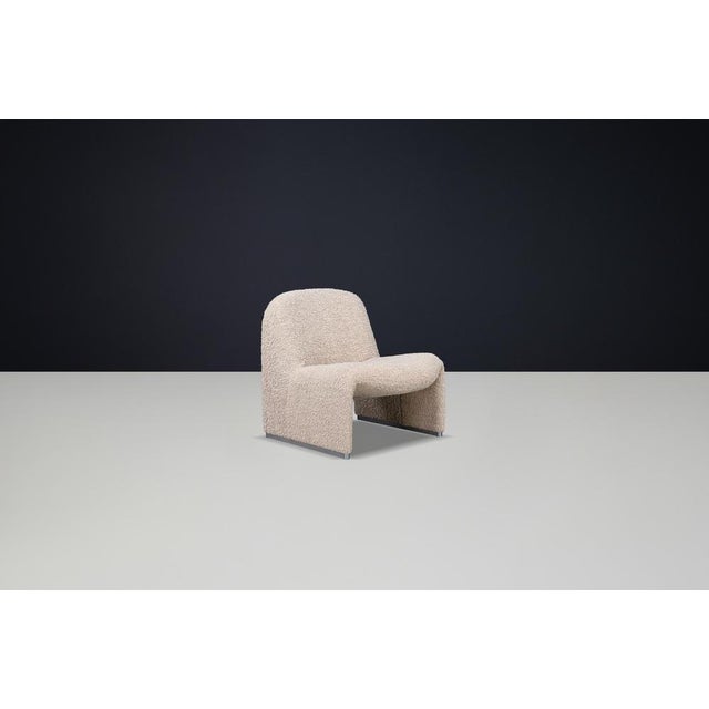Giancarlo Piretti “Alky” Lounge Chair in Teddy Upholstery, Italy, 1970s (Up to 6 Available) A timeless icon of Italian...