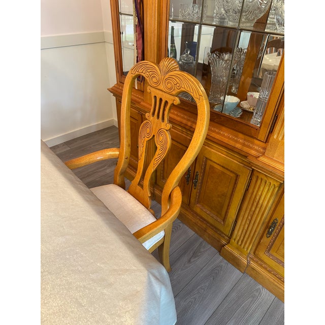 Set of 6 Vintage Universal Furniture Queen Anne Dining Chairs For Sale - Image 9 of 12