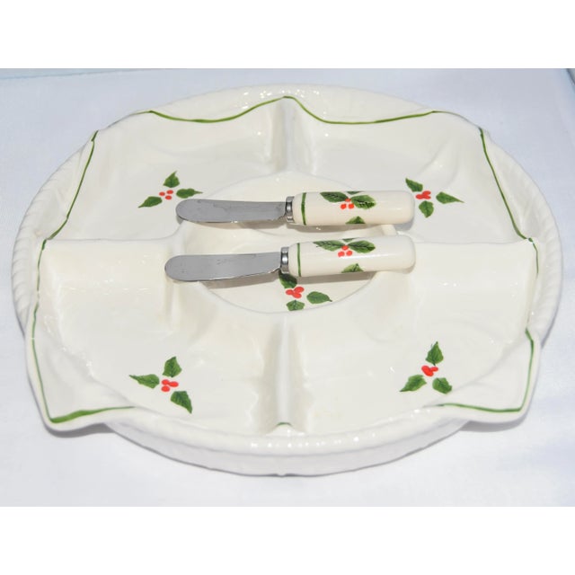 1980s 1980s Shafford Christmas Holly Serving Dish Divided Tray & Spreaders For Sale - Image 5 of 9