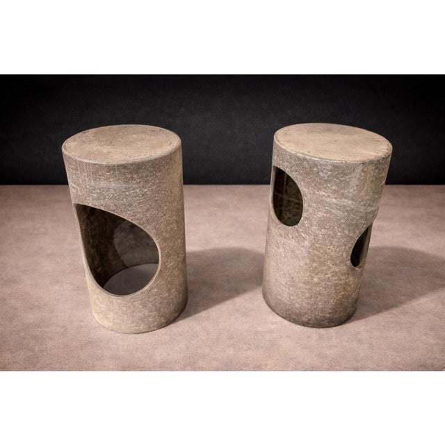 Set of 3 Stools in Fiber Cement, Unknown, 1960s For Sale In New York - Image 6 of 7