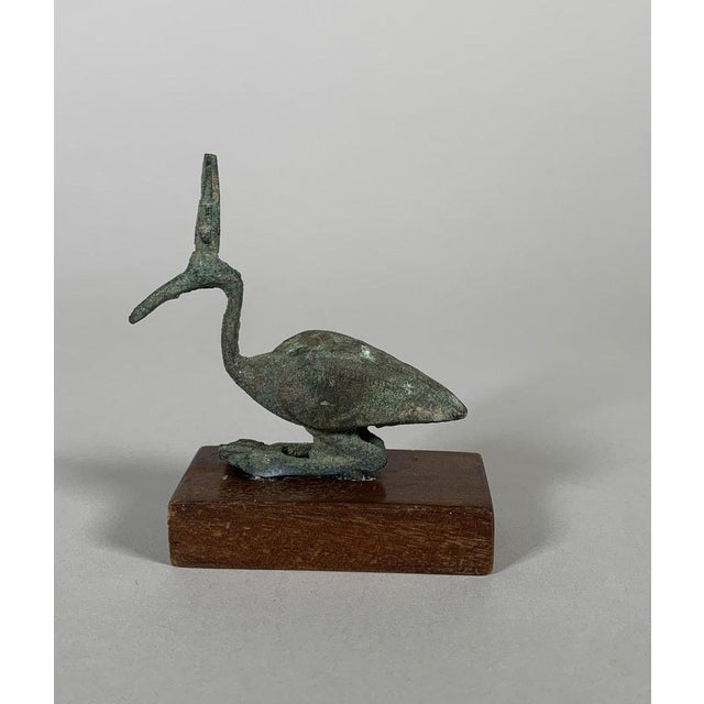 Classical Roman Statuette of THOT-IBIS Bronze with green patina Egypt Ptolemaic period 332–30 BC. For Sale - Image 3 of 6