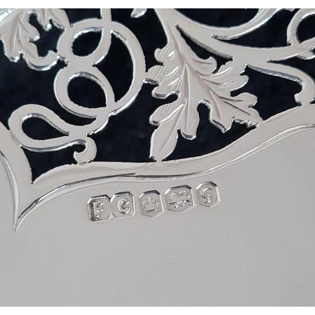 1970s Mid-Century Sterling Silver Cake Stand from Frank Cobb & Co, Sheffield, 1974 For Sale - Image 5 of 13
