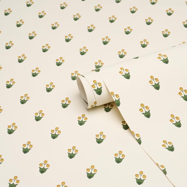 Schumacher SAMPLE - Schumacher Moira Wallpaper In Marigold For Sale - Image 4 of 4