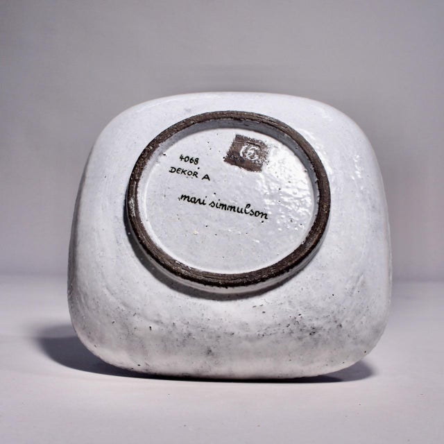 Mid-Century Modern Stoneware Bowl by Mari Simmulson for Upsala Ekeby, Sweden, 1950s For Sale - Image 3 of 4