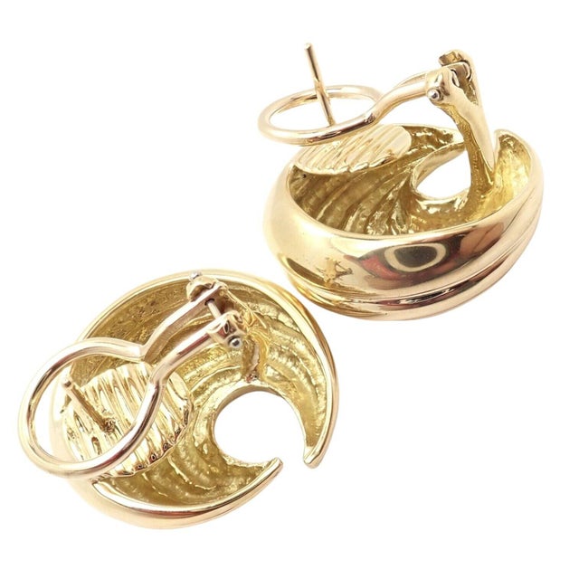 Tiffany & Co. 18k Yellow Gold Crescent Moon Vintage Earrings, Pair For Sale - Image 9 of 9