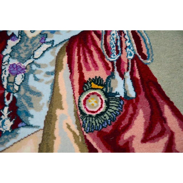 This Tabriz 50 Rag rug is hand knotted from cork wool and silk on cotton and is in new and unused condition. Very fine and...