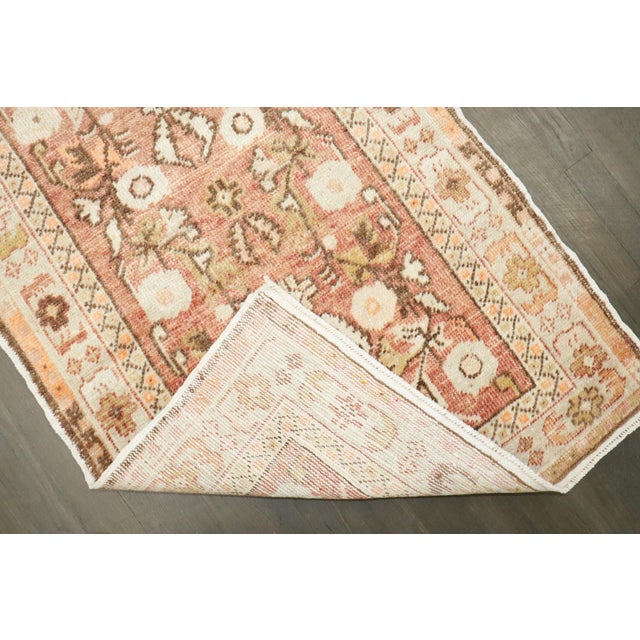 Mid 20th Century Peach Vintage Turkish Floral Small Rug rug no.j4688 For Sale - Image 5 of 6